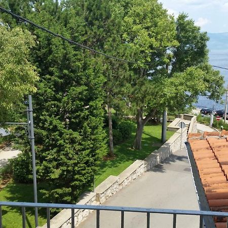 Apartment Palazzo Sare Vrbnik  Buitenkant foto