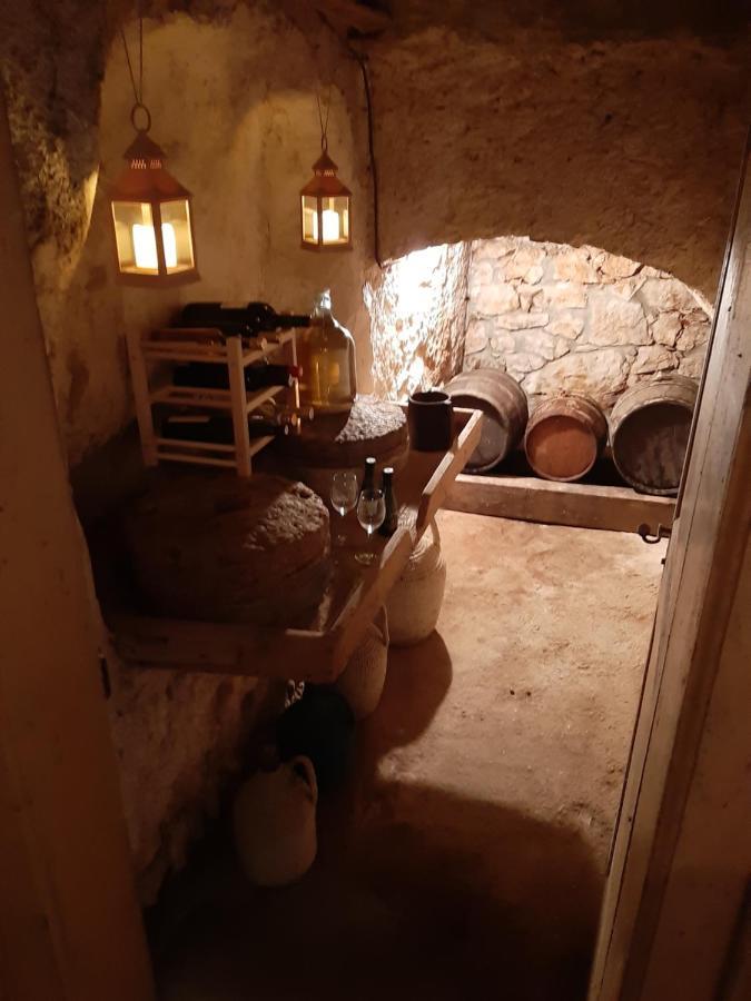 Apartment Palazzo Sare Vrbnik  Buitenkant foto